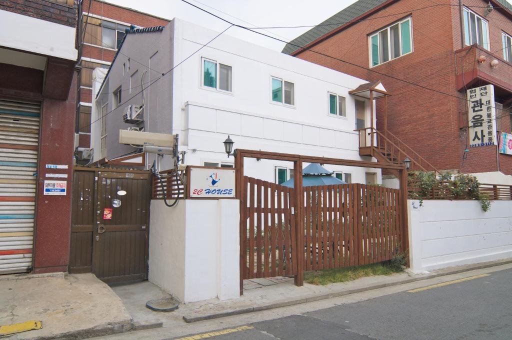Dongdaemun 2C House Hostel Seoul Exterior photo